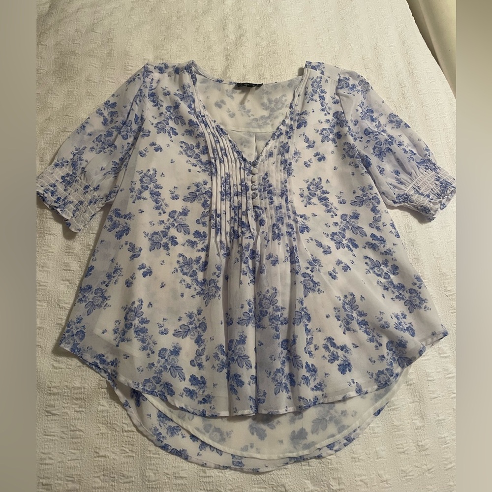 Floral Blue and White Women's Top